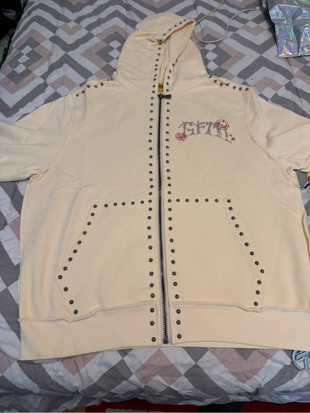 GFTDLA Men’s Zip up Joker Hoody in Bone size L